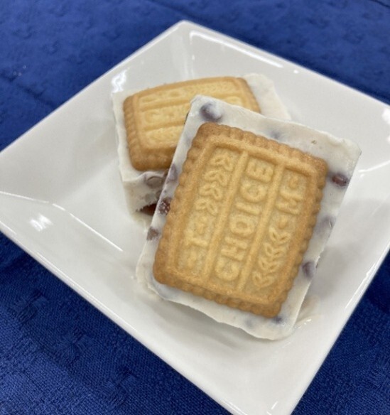 つぶつぶゆであずき入りヨーグルトアイス つぶつぶゆであずき入りヨーグルトアイス